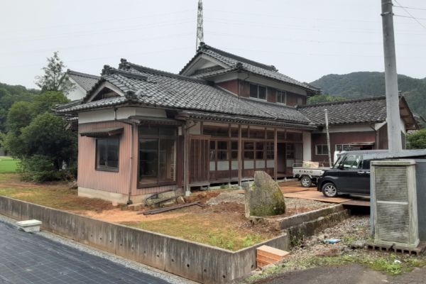 福井県　福井市　木造2階建住宅　解体工事