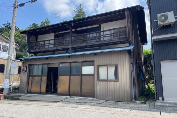 福井県　勝山市　木造2階建て家屋解体工事